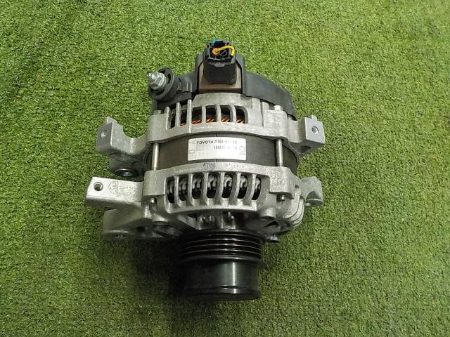 【中古】中古部品 スペイド NSP141 オルタネーター 【3260200000-260107000360200】|e-cleマート