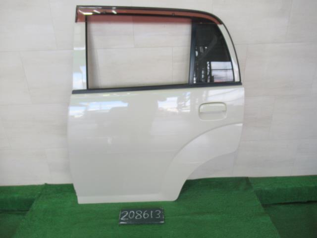 【中古】中古部品 ピノ HC24S 左ﾘｱﾄﾞｱ 【3310120100-260109000313400】 11,640円