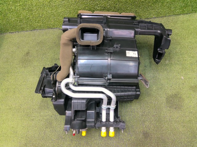 【中古】中古部品 NV350キャラバン VW2E26 A/Cｸｰﾘﾝｸﾞﾕﾆｯﾄ 【3330200100-252178000060800】｜e-cleマート