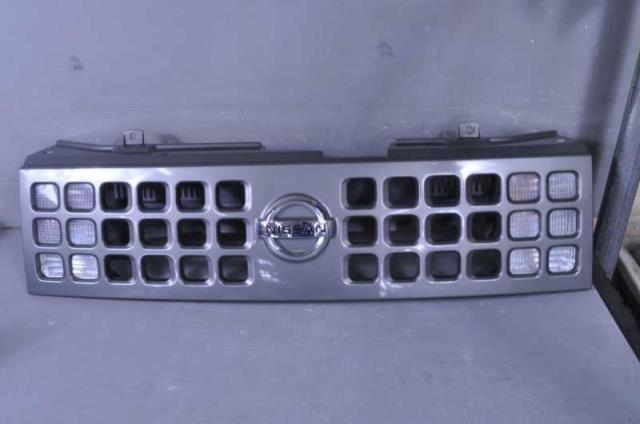 【中古】中古部品 キューブ BZ11 ｸﾞﾘﾙｶﾞｰﾄﾞ 【3310580000-260114000210250】