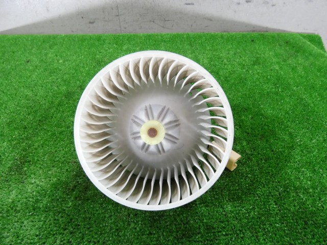 【中古】中古部品 エッセ L235S ﾋｰﾀｰﾌﾞﾛｱﾓｰﾀｰ 【3260250000-000025193867900】