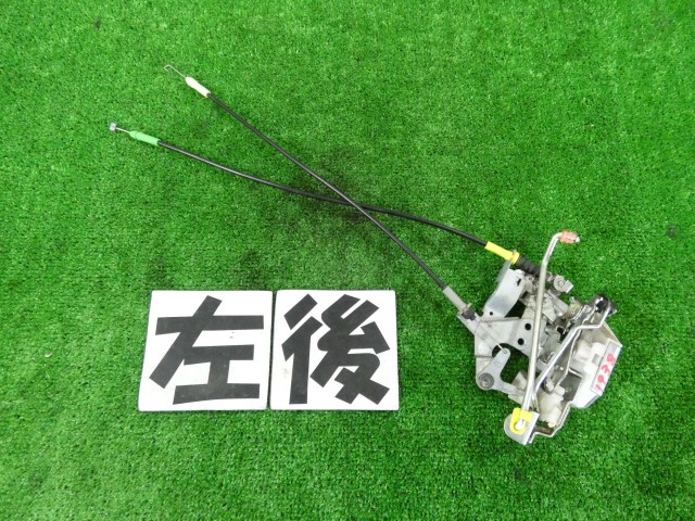 【中古】中古部品 エッセ L235S 左ﾘｱﾄﾞｱﾛｯｸｿﾚﾉｲﾄﾞ 【3260250000-000025193864580】