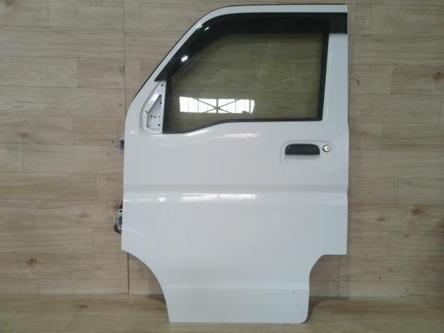 【中古】中古部品 スクラム DG17V 左ﾌﾛﾝﾄﾄﾞｱ 【3310390100-260113000313200】｜e-cleマート