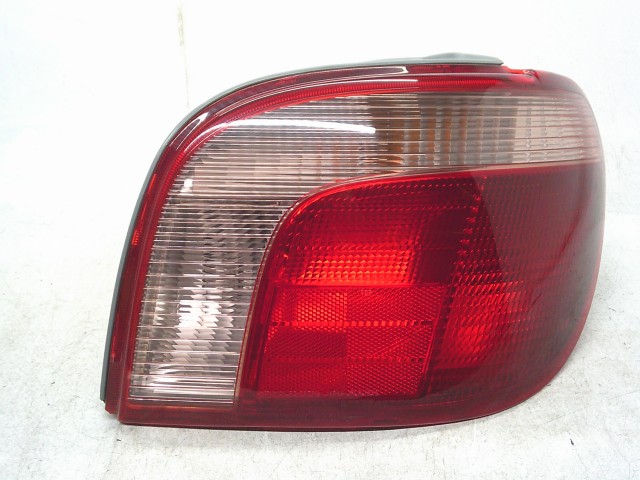 【中古】中古部品 ヴィッツ SCP10 右ﾃｰﾙﾗﾝﾌﾟ 【3330990500-260115000115500】
