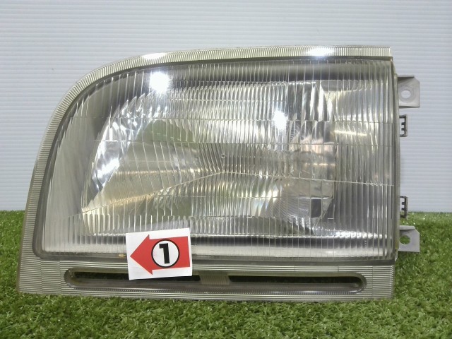 【中古】中古部品 ハイゼット S210P 左ﾍｯﾄﾞﾗﾝﾌﾟ 【3310090100-202510107710900】