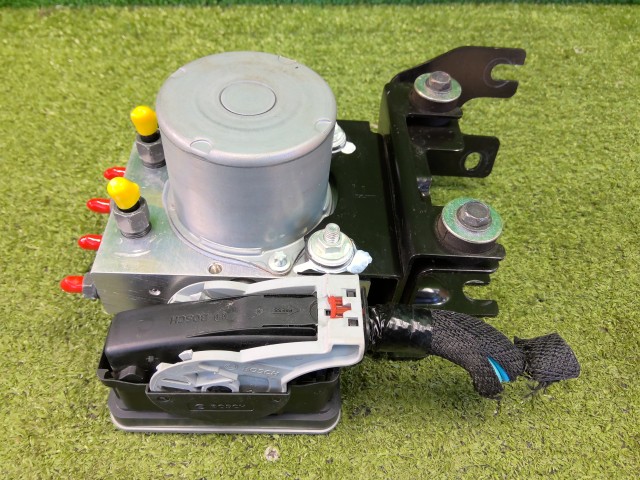 【中古】中古部品 エクストレイル SNT33 ABSｱｸﾁｭｴｰﾀｰ 【3330200100-252134000042500】