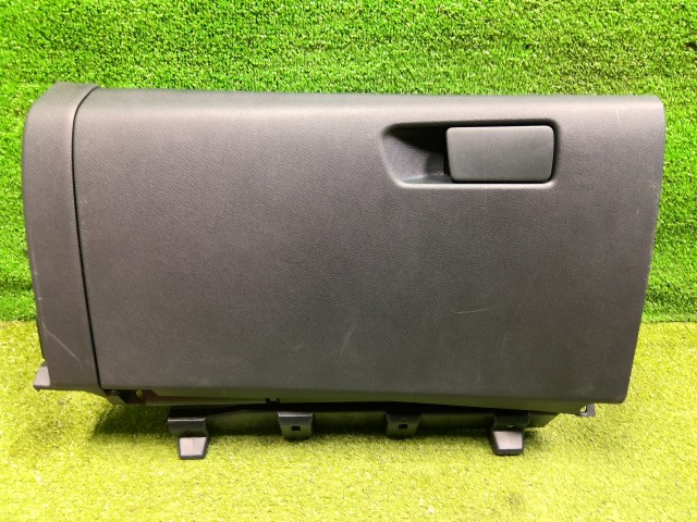 【中古】中古部品 エクストレイル SNT33 ｸﾞﾛｰﾌﾞBOX 【3330200100-252134000070210】