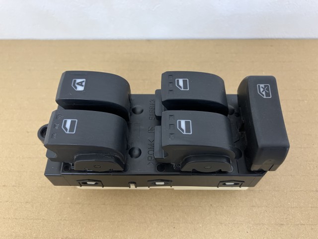 【中古】中古部品 ステラ LA160F ﾊﾟﾜｰｳｲﾝﾄﾞｳｽｲｯﾁ 【3330460100-000001613661900】