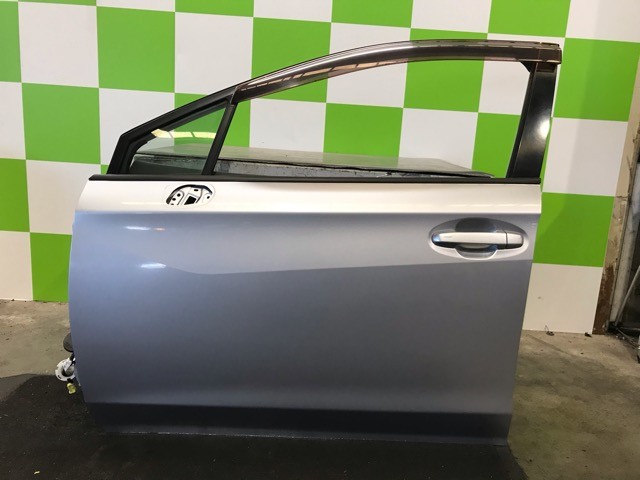 【中古】中古部品 インプレッサ GT6 左ﾌﾛﾝﾄﾄﾞｱ 【3330530100-000005497213200】
