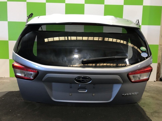 【中古】中古部品 インプレッサ GT6 ﾊﾞｯｸﾄﾞｱ 【3330530100-000005497215800】