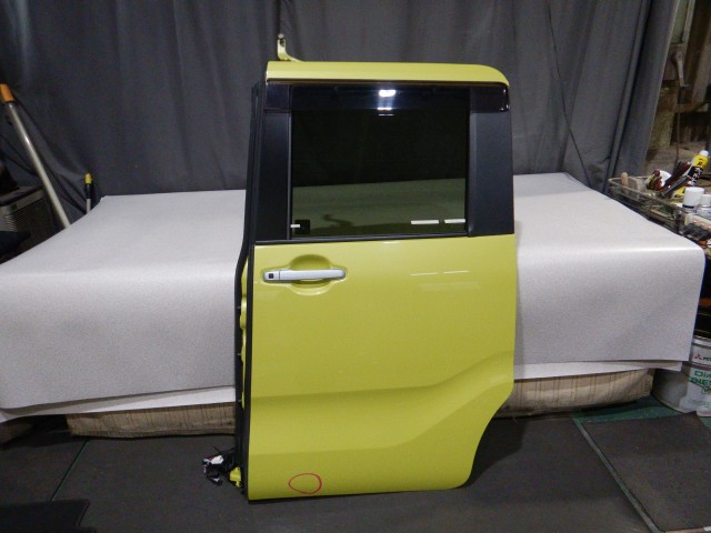【中古】中古部品 シフォン LA650F 左ﾘｱﾄﾞｱ 【3330810100-260115000313400】