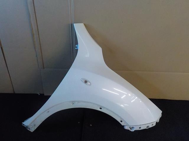 【中古】中古部品 ジューク YF15 右ﾌﾛﾝﾄﾌｪﾝﾀﾞｰ 【3260200000-260113000210600】