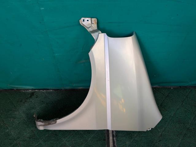 【中古】中古部品 ライフ JA4 左ﾌﾛﾝﾄﾌｪﾝﾀﾞｰ 【3310080100-251118000110700】