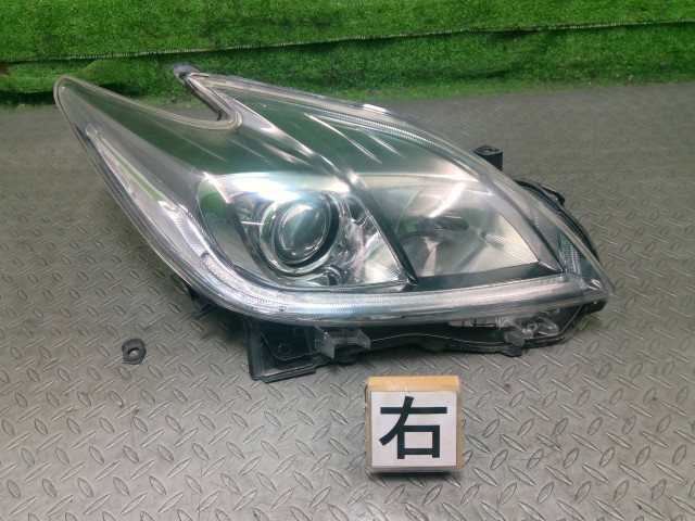 【中古】中古部品 プリウス ZVW30 右ﾍｯﾄﾞﾗﾝﾌﾟ 【3330990700-202510006210800】