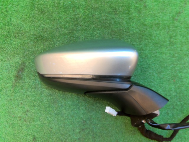 【中古】中古部品 ＭＡＺＤＡ３ BP5P 右ｻｲﾄﾞﾐﾗｰ 【3260240000-260116000113500】