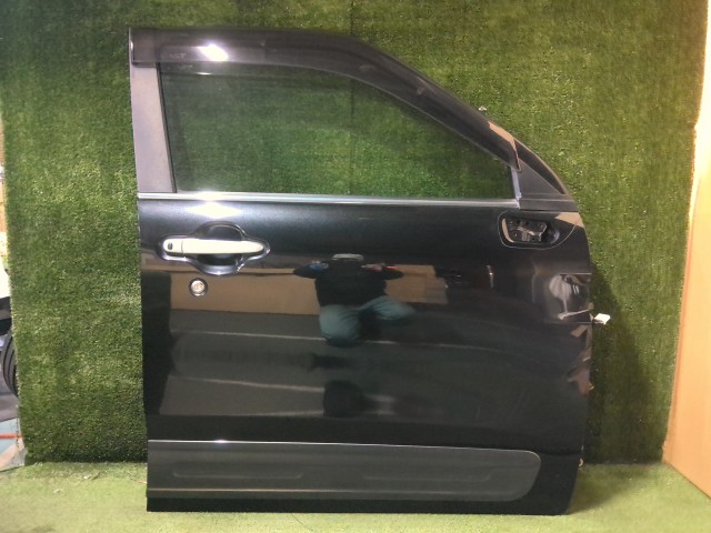 【中古】中古部品 キャスト LA260S 右ﾌﾛﾝﾄﾄﾞｱ 【3260460000-260109000513100】 11,640円