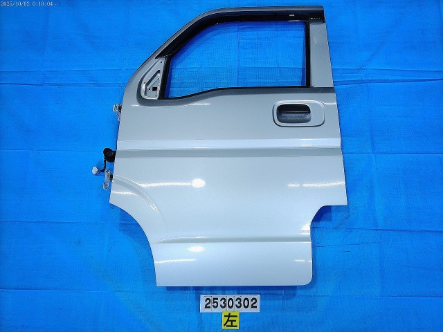 【中古】中古部品 エブリィ DA17V 左ﾌﾛﾝﾄﾄﾞｱ 【3310040100-000253030213200】｜e-cleマート