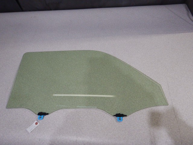 【中古】中古部品 ミラトコット LA550S 右ﾌﾛﾝﾄﾄﾞｱｶﾞﾗｽ 【3330810100-260116000513130】