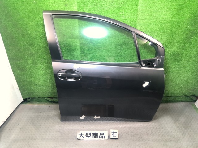 【中古】中古部品 ヴィッツ KSP130 右ﾌﾛﾝﾄﾄﾞｱ 【3330990700-202510009813100】