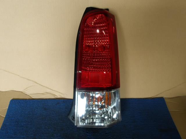 【中古】中古部品 ワゴンＲ MC22S 右ﾃｰﾙﾗﾝﾌﾟ 【3340220100-000226100215500】