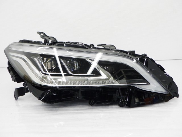 【中古】再生部品 クラウン AZSH20 右ﾍｯﾄﾞﾗﾝﾌﾟ 【3380010000-260119501110800】