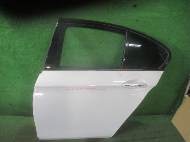 【中古】中古部品 BMW 5シリーズ XG20 左ﾘｱﾄﾞｱ 【3500080000-250903000513400】