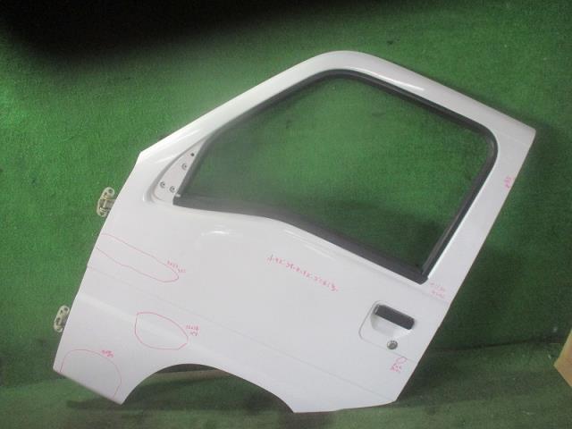 【中古】中古部品 サンバー TT2 左ﾌﾛﾝﾄﾄﾞｱ 【3500080000-250926000613200】