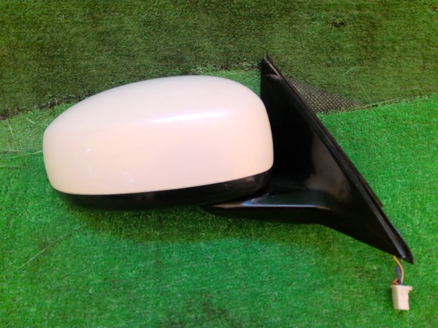 【中古】中古部品 スカイライン V36 右ｻｲﾄﾞﾐﾗｰ 【3260240000-260119000213500】