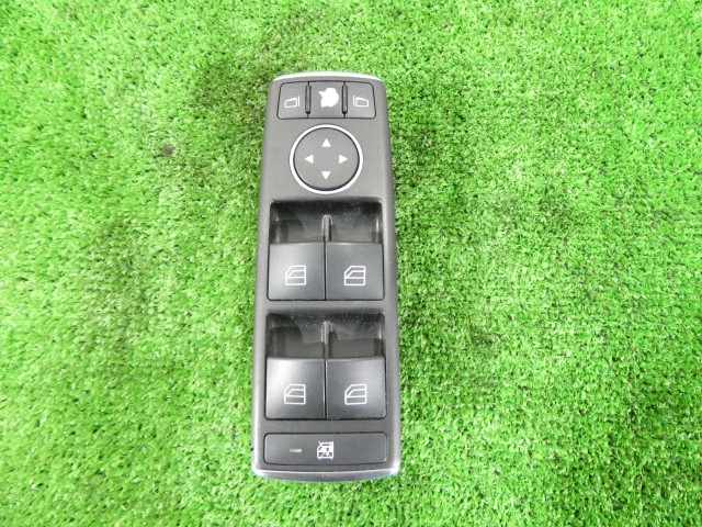 【中古】中古部品 ベンツ Bクラス 246242 ﾊﾟﾜｰｳｲﾝﾄﾞｳｽｲｯﾁ 【3260250000-000025192261900】