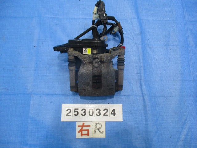 【中古】中古部品 ヴェゼル RU3 右ﾘｱｷｬﾘﾊﾟｰ 【3310040100-000253032444430】