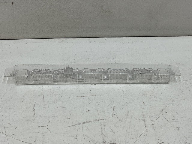 【中古】中古部品 BMW 3シリーズ 3B20 ハイマウントストップランプ 【3310070100-0000Y0773415830】
