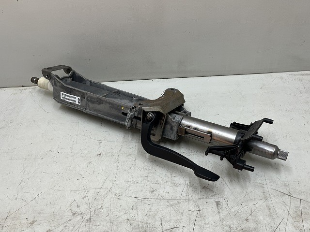 【中古】中古部品 BMW 3シリーズ 3B20 ｽﾃｱﾘﾝｸﾞｺﾗﾑ 【3310070100-0000Y0773447140】