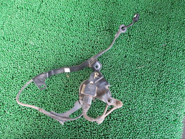 【中古】中古部品 レクサス GS AWL10 ﾊｲﾄｺﾝﾄﾛｰﾙｾﾝｻｰ 【3310190100-000255012061460】