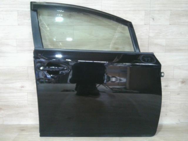 【中古】中古部品 ウィッシュ ZGE20G 右ﾌﾛﾝﾄﾄﾞｱ 【3310390100-260114000313100】