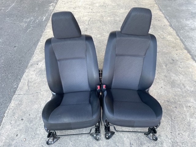 【中古】中古部品 サクシード NCP165V ﾄﾞﾗｲﾊﾞｰｼｰﾄ 【3330650100-000253018670500】
