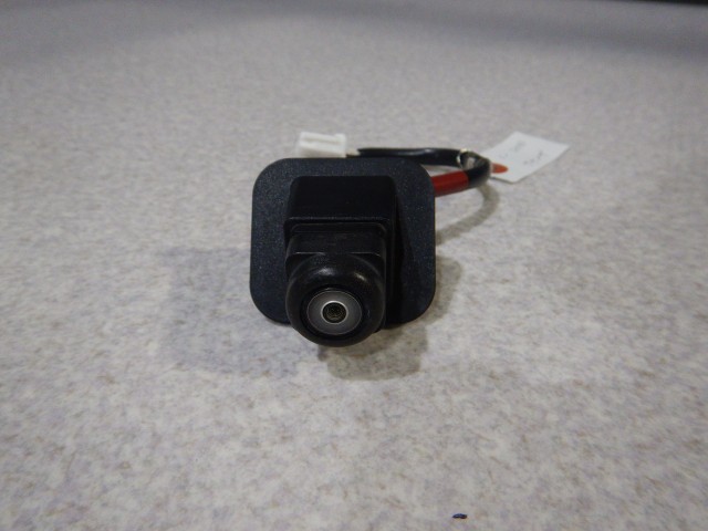 【中古】中古部品 アテンザ GJ2FP カメラ 【3330810100-260119000315850】|e-cleマート