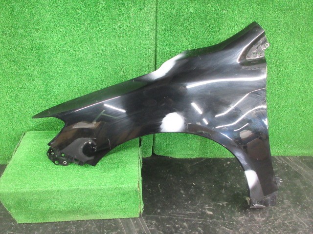 【中古】再生部品 レヴォーグ VM4 左ﾌﾛﾝﾄﾌｪﾝﾀﾞｰ 【3380010000-260120500710700】