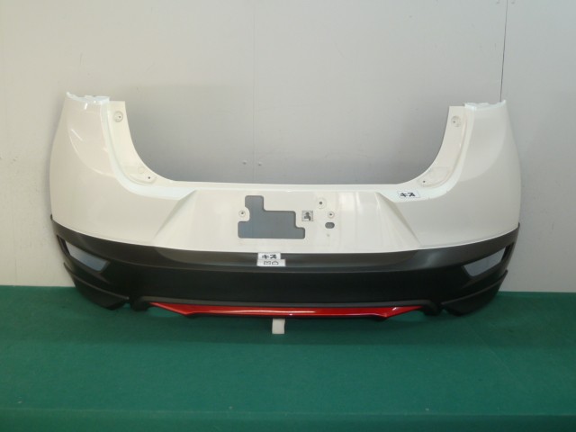 【中古】中古部品 ＣＸ&minus;３ DK5FW ﾘｱﾊﾞﾝﾊﾟｰ 【3380050000-000037926215100】｜e-cleマート