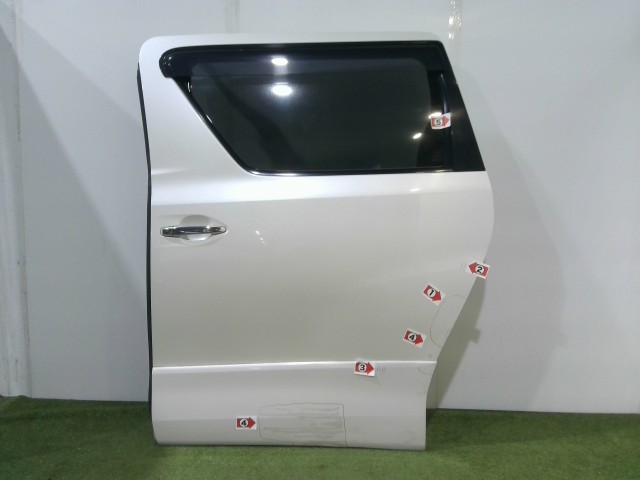 【中古】中古部品 アルファード ANH20W 左ﾘｱﾄﾞｱ 【3310090100-202601031513400】