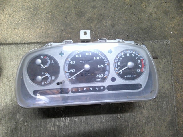 【中古】中古部品 テリオスキッド J131G スピードメーター 【3310410000-000263001361400】