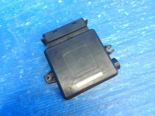 【中古】中古部品 ジムニー JB23W ｴﾝｼﾞﾝｺﾝﾋﾟｭｰﾀｰ 【3310550000-251212002363100】