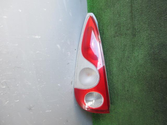 【中古】中古部品 ファンカーゴ NCP20 左ﾃｰﾙﾗﾝﾌﾟ 【3330560100-260121000615600】