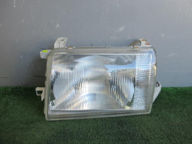 【中古】中古部品 クラウンコンフォート TSS10 左ﾍｯﾄﾞﾗﾝﾌﾟ 【3330560100-260121000210900】