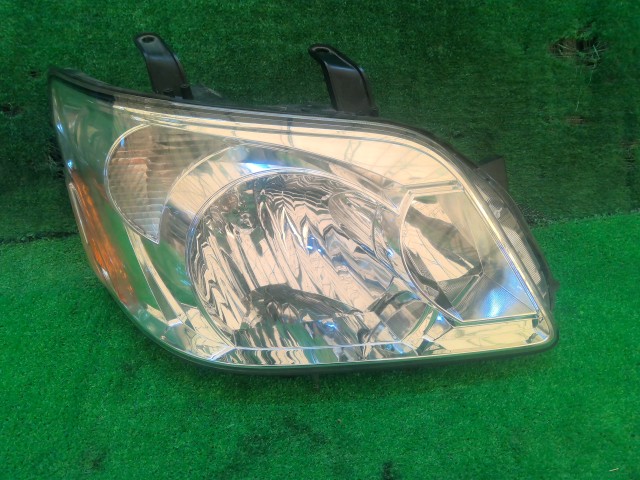 【中古】中古部品 ヴォクシー AZR60G 右ﾍｯﾄﾞﾗﾝﾌﾟ 【3260240000-260122000210800】