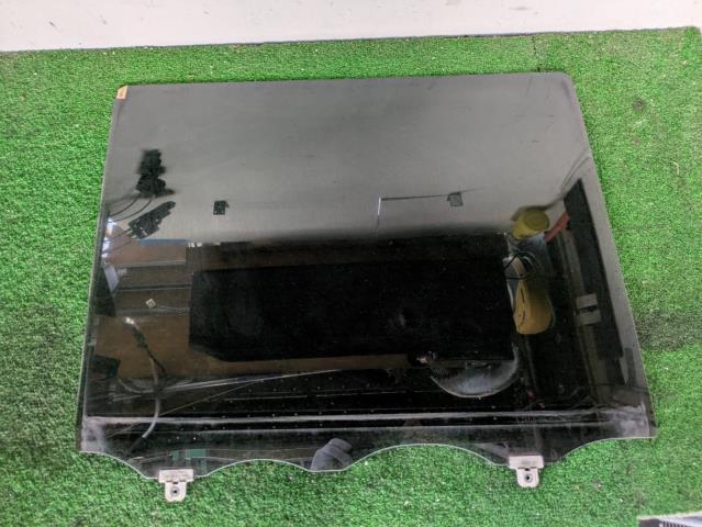 【中古】中古部品 タント L375S 右ﾘｱﾄﾞｱｶﾞﾗｽ 【3310080100-250910000113330】