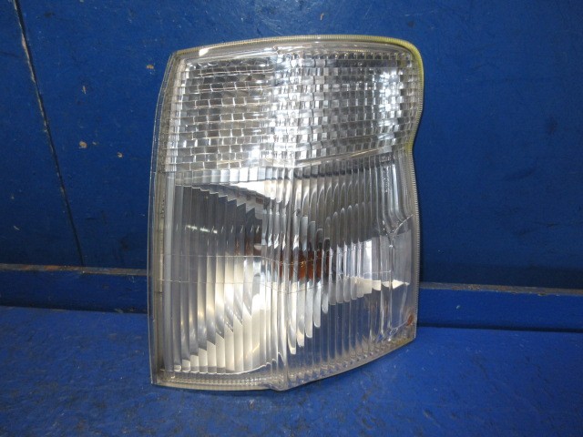【中古】中古部品 キャラバン CQGE25 左ｸﾘｱﾗﾝｽﾗﾝﾌﾟ 【3310270100-000015129511100】