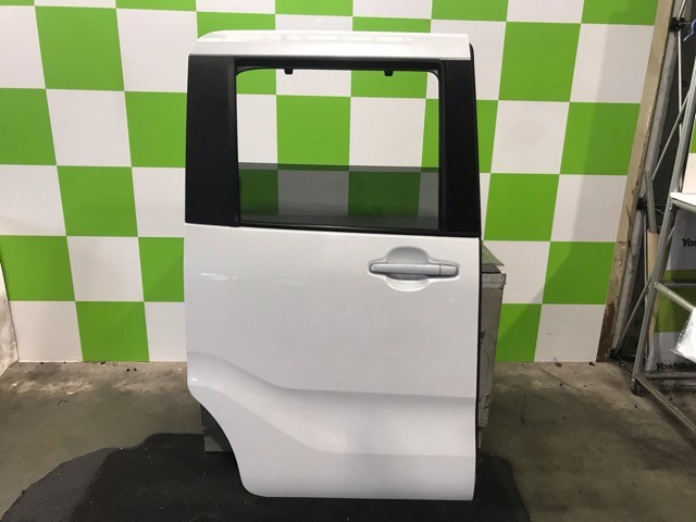 【中古】中古部品 タント LA650S 右リアドア 【3330530100-000005499713300】|e-cleマート