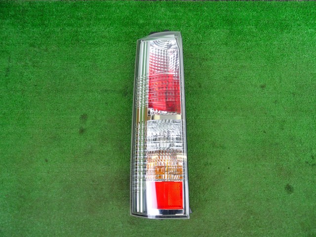 【中古】中古部品 エブリィ DA64W 左ﾃｰﾙﾗﾝﾌﾟ 【3330640100-260119000215600】｜e-cleマート