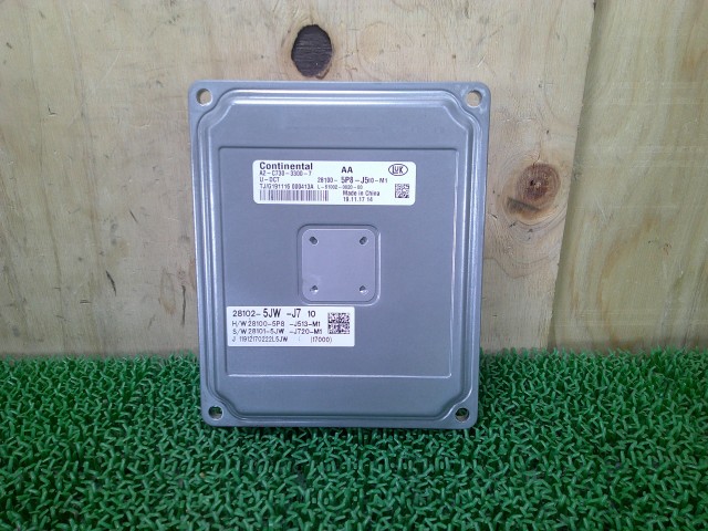 【中古】中古部品 フリード＋ GB7 ﾐｯｼｮﾝｺﾝﾋﾟｭｰﾀｰ 【3330660100-000025330363200】 7,161円
