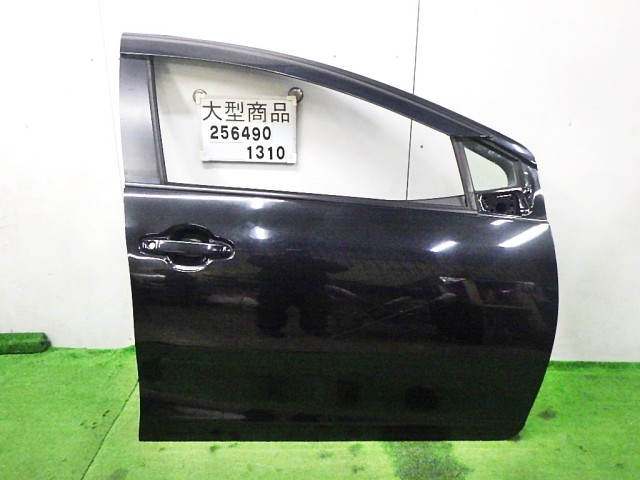 【中古】中古部品 アクア NHP10 右ﾌﾛﾝﾄﾄﾞｱ 【3330890100-000025649013100】